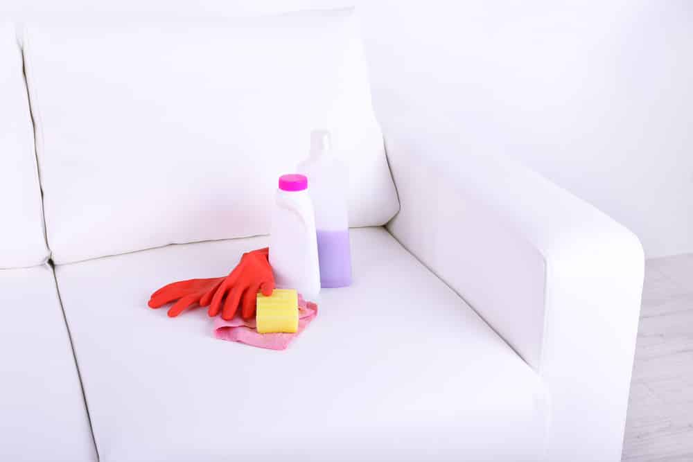 Чем отмыть фломастер с дивана: 10 способов  | mirnadivane.ru