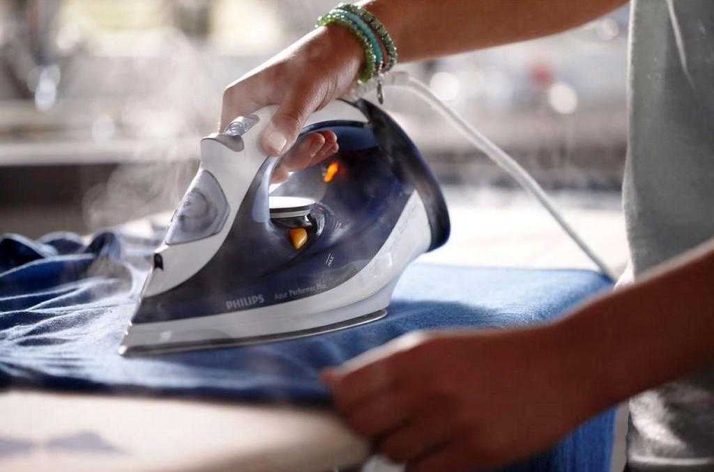 Глажка одежды: как правильно гладить вещи на гладильной доске, как часто гладить белье