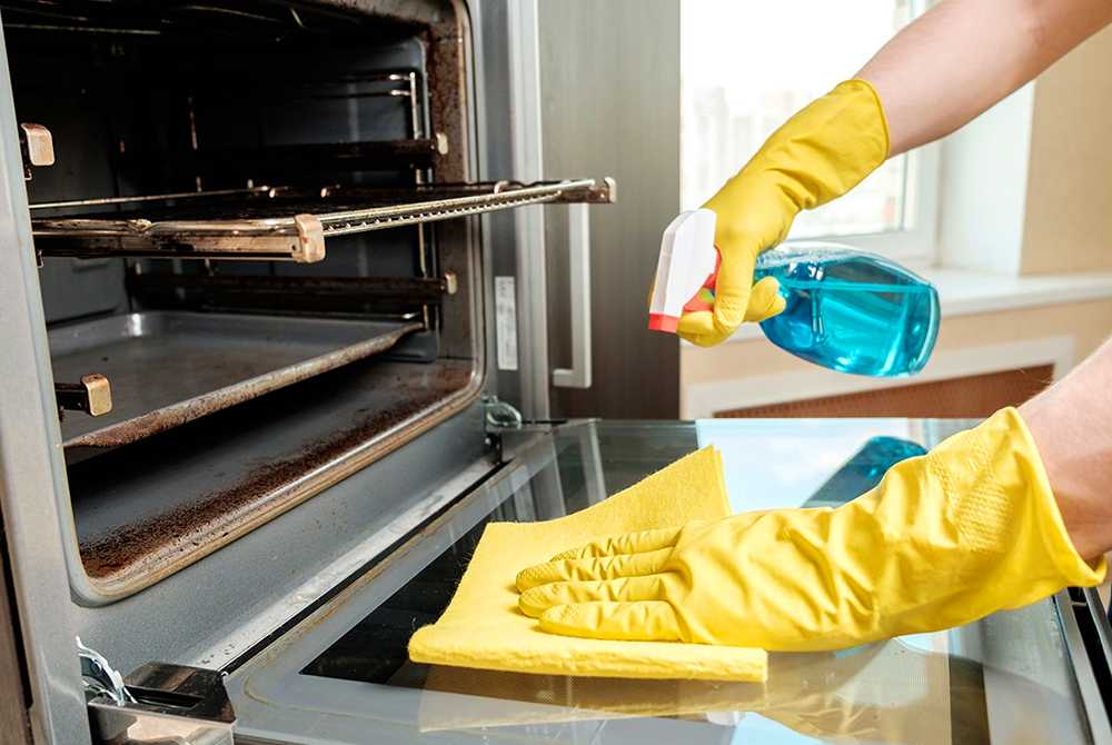 :ак почистить пуховик в домашних без стирки и разводов домашними средствами