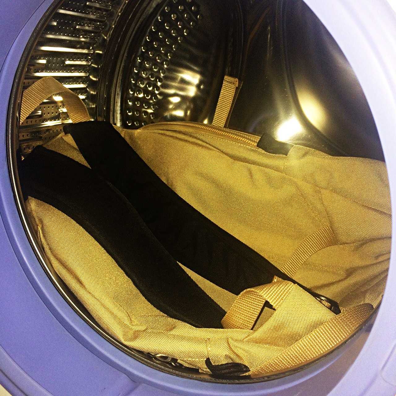 Как стирать рюкзак в стиральной машине: рекомендации и предостережения