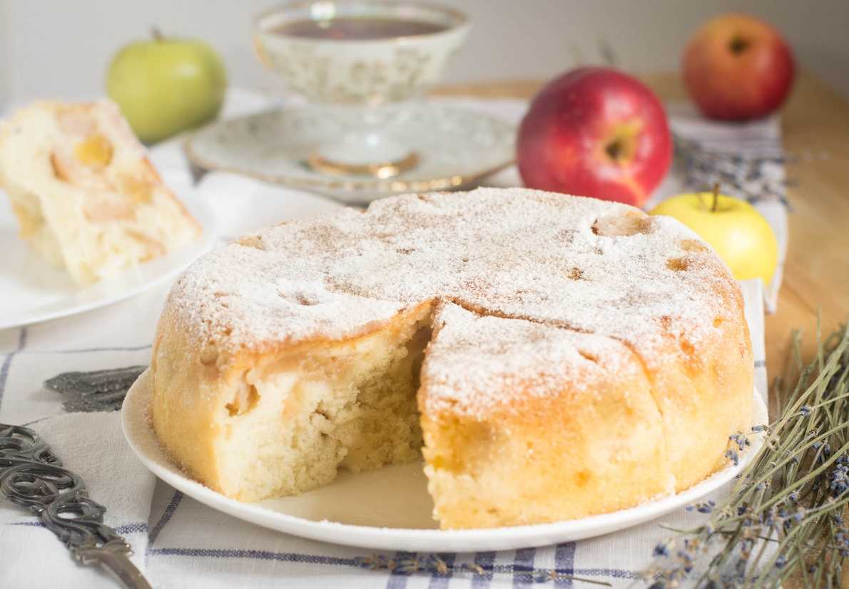 Яблочный пирог неженка с творогом и сметанной заливкой рецепт с фото пошагово - 1000.menu
