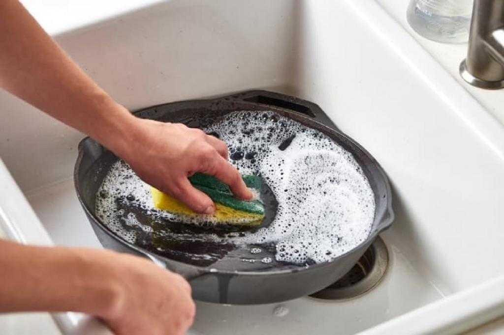 Чем отмыть сковороду тефаль от нагара
