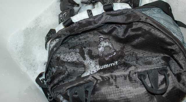Как постирать рюкзак (портфель) в стиральной машине?