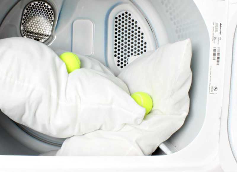 Можно ли стирать подушку в стиральной машине автомат Особенности подготовки к стирке Советы по ручной стирке подушек Как часто нужно стирать подушку