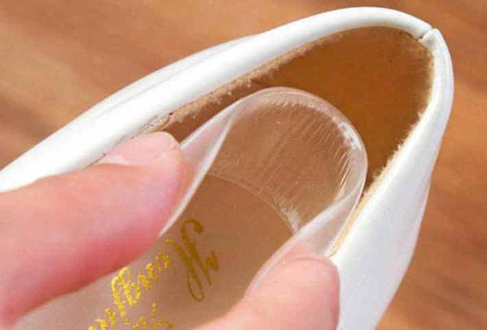 Способы размягчения жёсткой обуви в домашних условиях