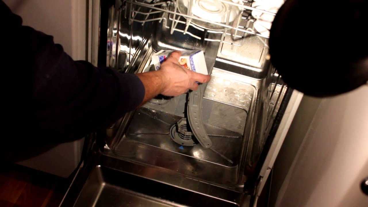 Соль для посудомоечной машины: для чего нужна, куда засыпать?