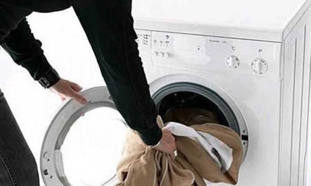 Как стирать платье из экокожи вручную и в стиральной машине-автомат