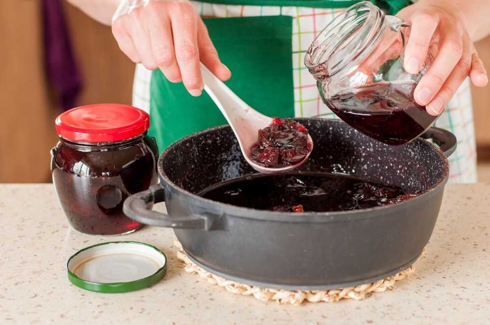 Вишневое варенье с черной или красной смородиной, рецепты приготовления