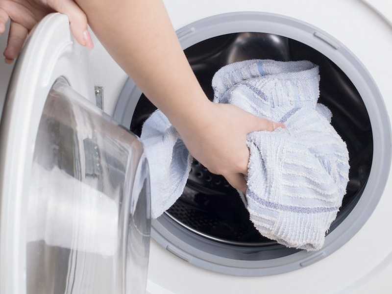 Как стирать, сушить и гладить одежду из кожи и не испортить её