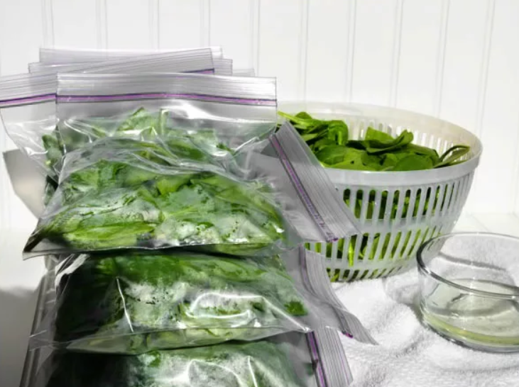 Заготовки на зиму: 8 рецептов из зелёного салата