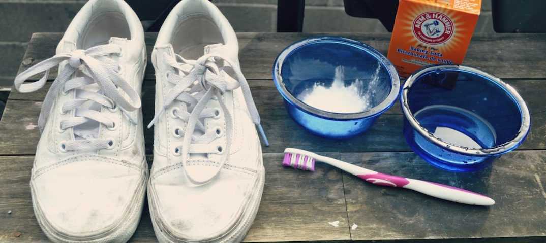 Как очистить белую подошву кроссовок и кед