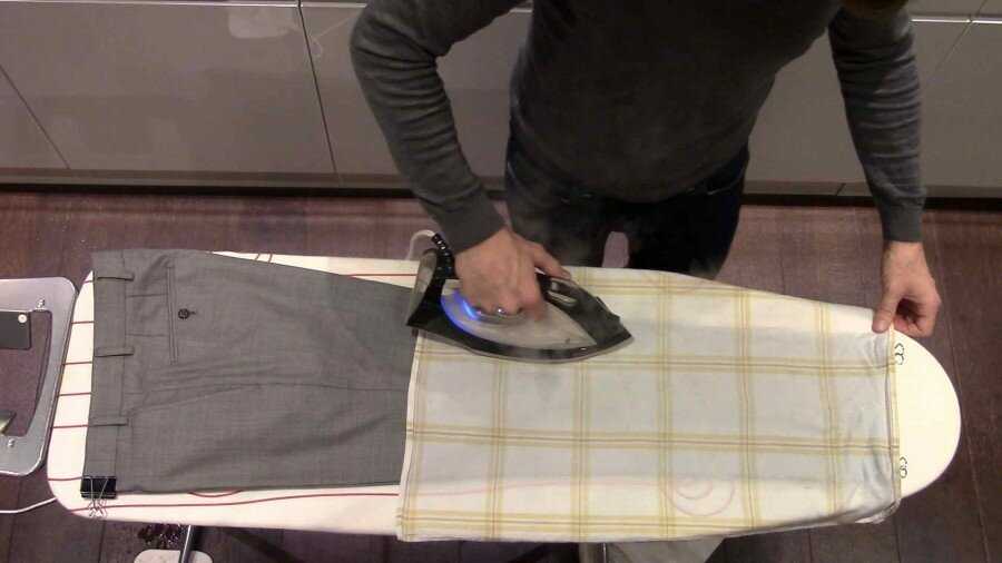 Как гладить шелк (натуральный и искусственный) утюгом и не только: правила глажки шелковых вещей