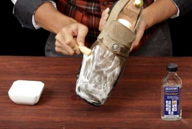 Как убрать соль с замшевой обуви, самые простые способы