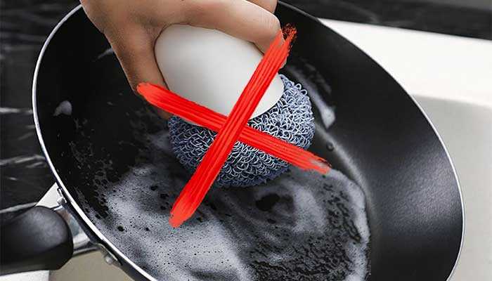Тефлоновая сковорода: как почистить от жира и нагара