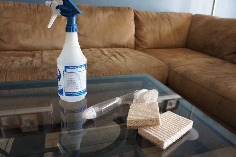 Узнайте, какое средство для чистки диванов наиболее эффективно Бытовая химия и народные средства Для чего необходима чистка дивана Видео