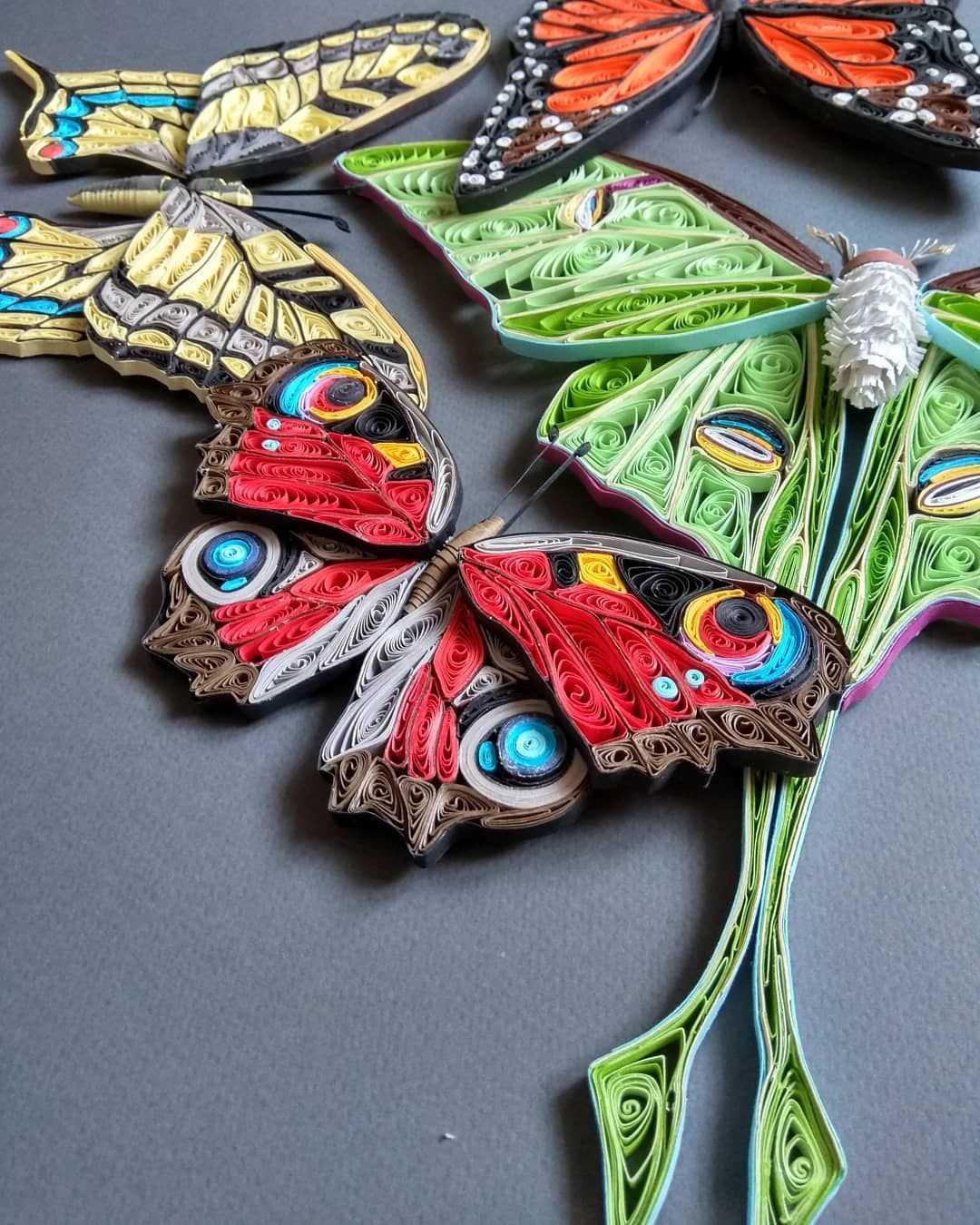 Бабочки в интерьере - идеи и фото Бабочки на стене своими руками Трафареты Бабочки по фен-шуй Композиции, картины, эффектные модные бабочки