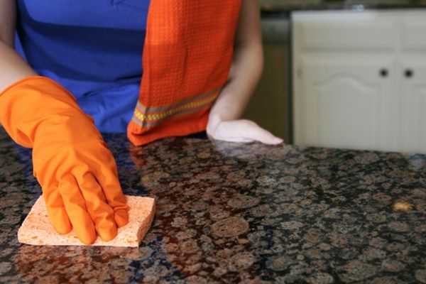 Как почистить столешницу на кухне