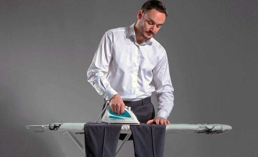Как правильно гладить брюки со стрелками: инструкция с фото, видео
