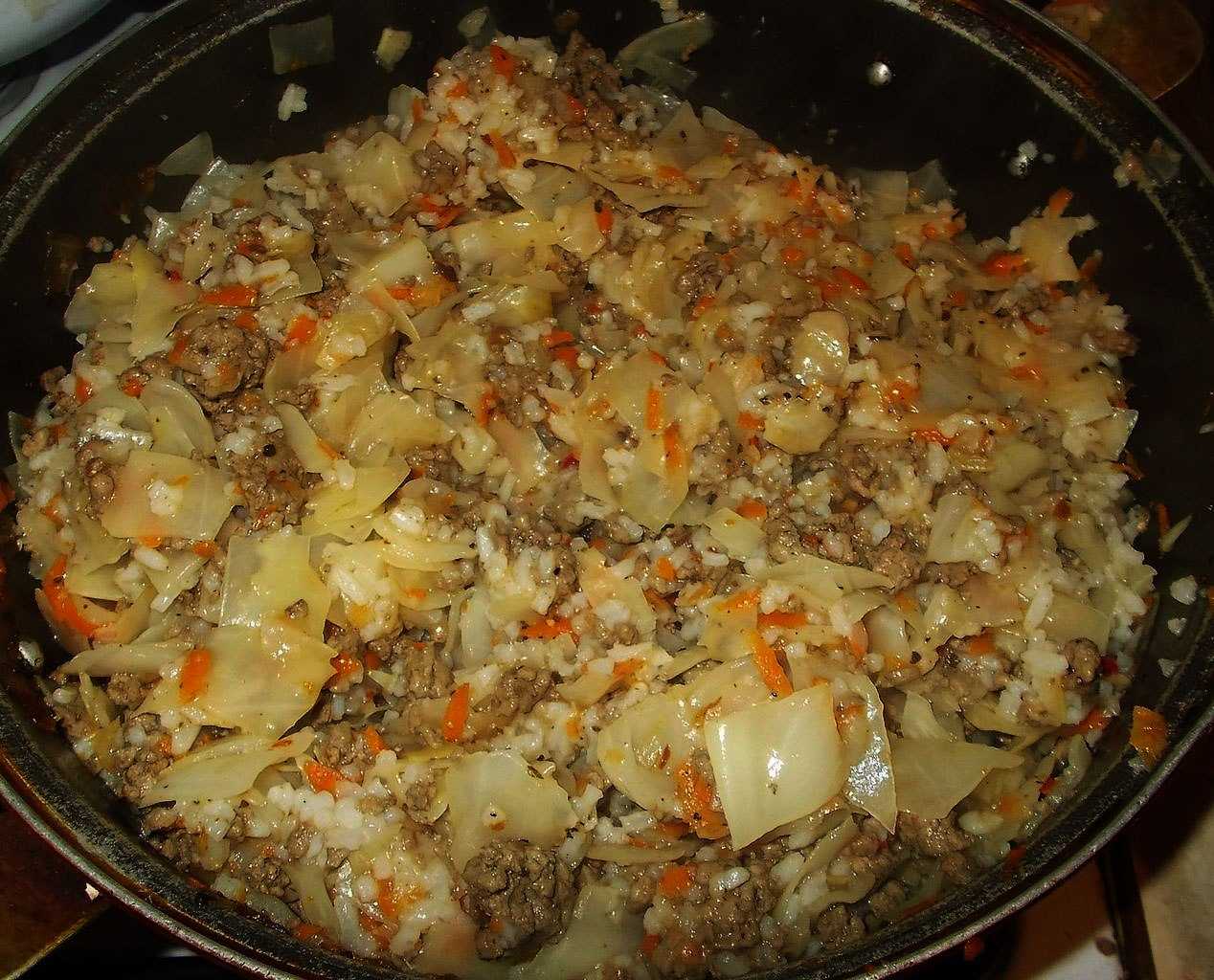 Ленивые голубцы на сковороде с капустой, фаршем и рисом - 8 очень вкусных рецептов с фото пошагово