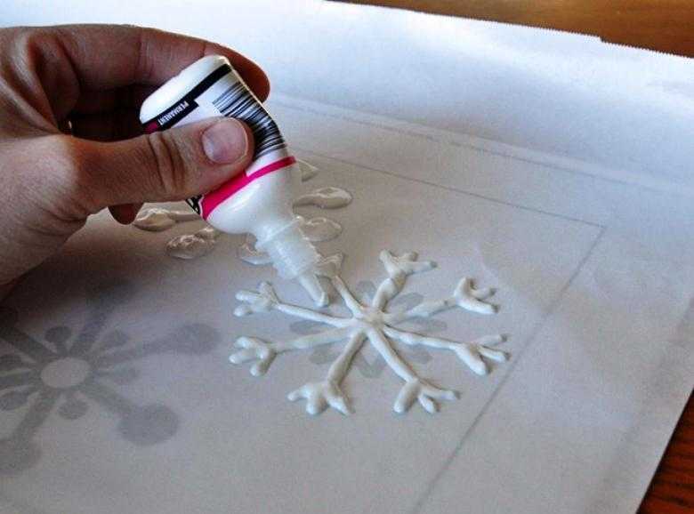 Делаем новогодние снежинки своими руками: простая инструкция, как вырезать красивы и эксклюзивные снежинки (100 фото)