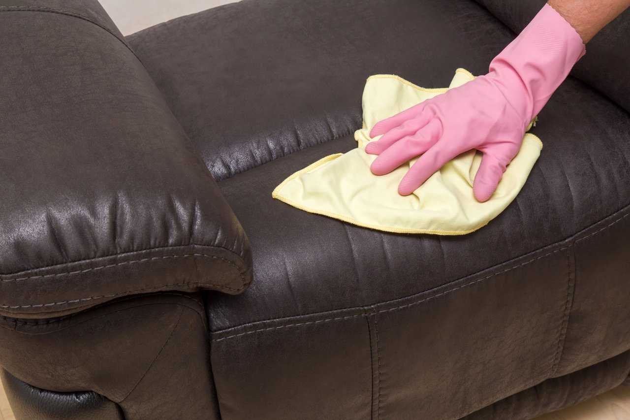 Как почистить белый диван из экокожи в домашних условиях - средства и способы