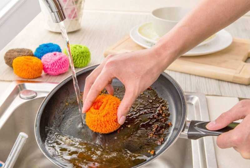 Как очистить тефлоновую сковороду от нагара и жира в домашних условиях