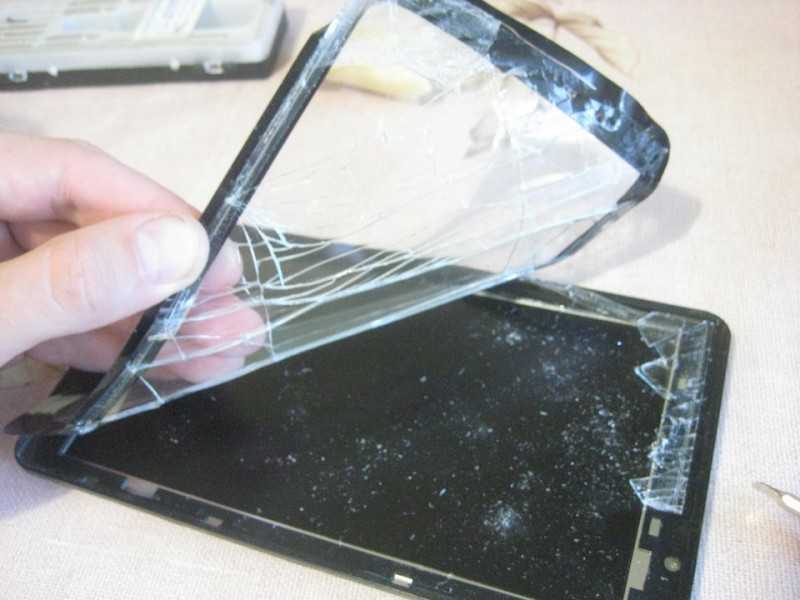 Снять разбитое. Планшет Дигма разбит экран. Разбит экран (тачскрин). Разбитое защитное стекло. Стекло для планшета.